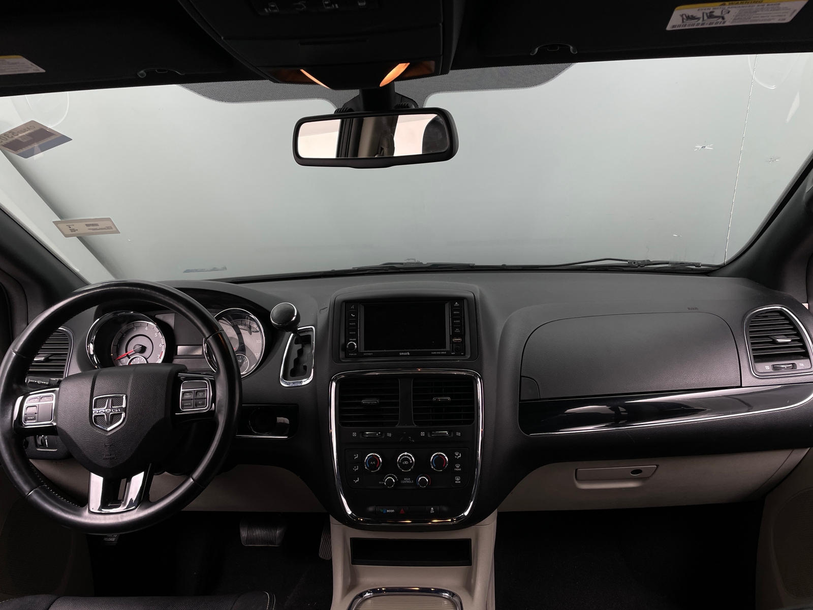 Thumbnail: 2019 Dodge Grand Caravan - 3