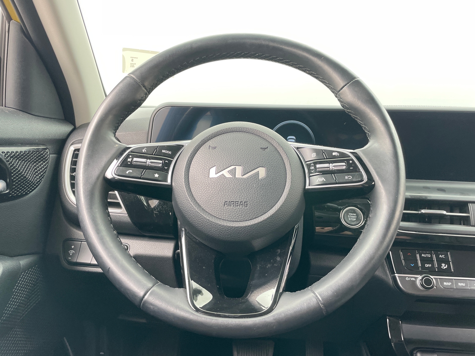 Thumbnail: 2024 Kia Seltos - 5