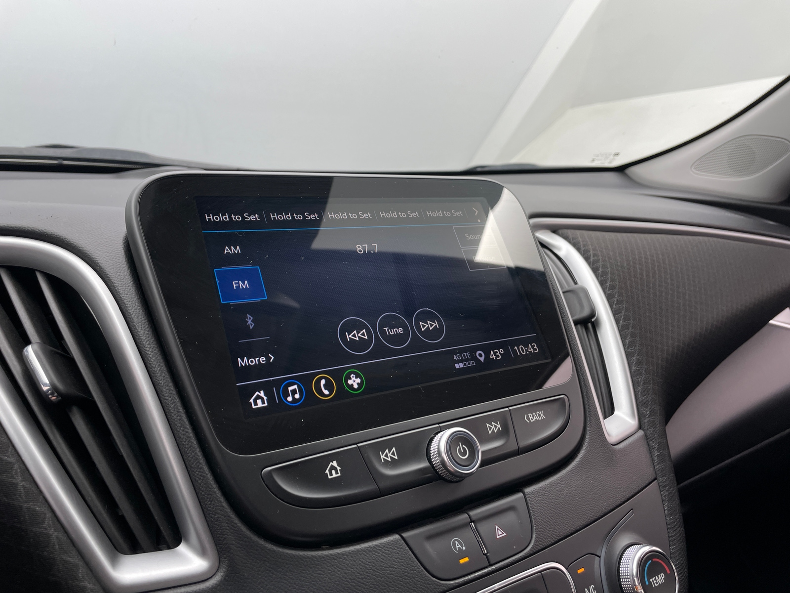 Thumbnail: 2024 Chevrolet Malibu - 4