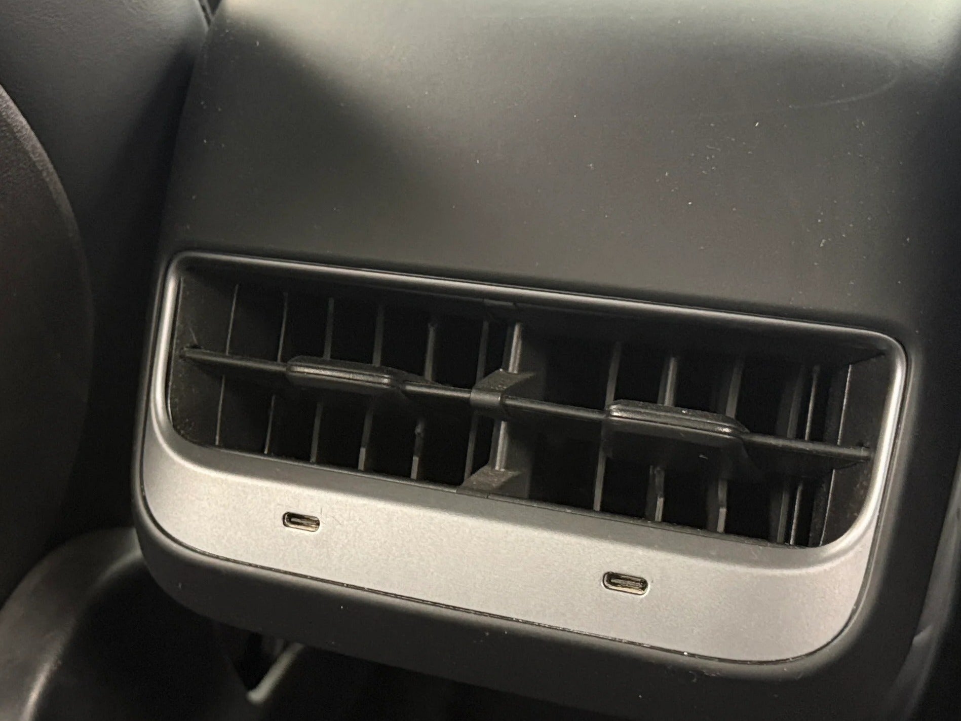 Used 2020 Tesla Model Y Long Range with VIN 5YJYGDEE4LF032921 for sale in Oak Creek, WI