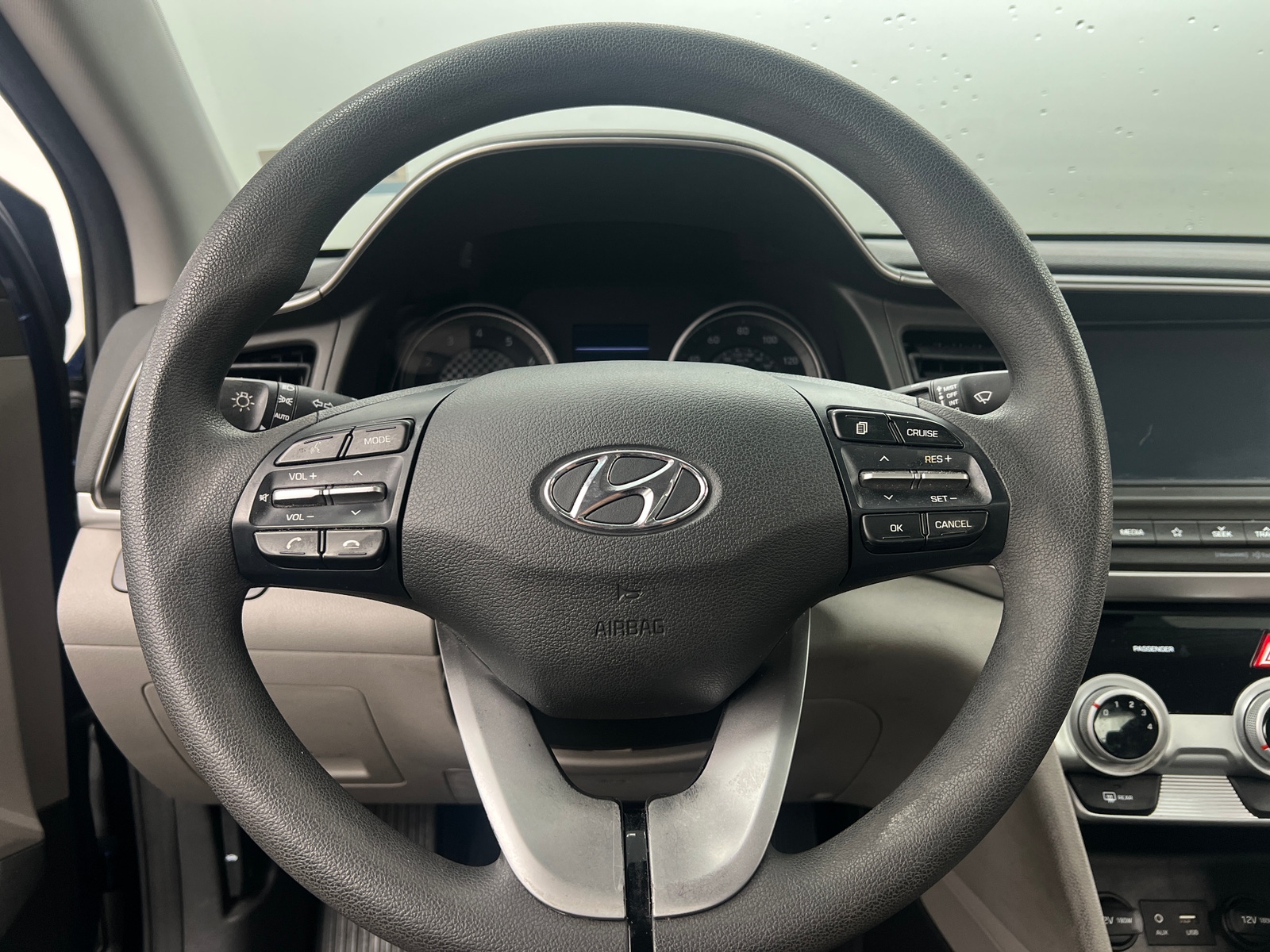 Thumbnail: 2019 Hyundai Elantra - 5