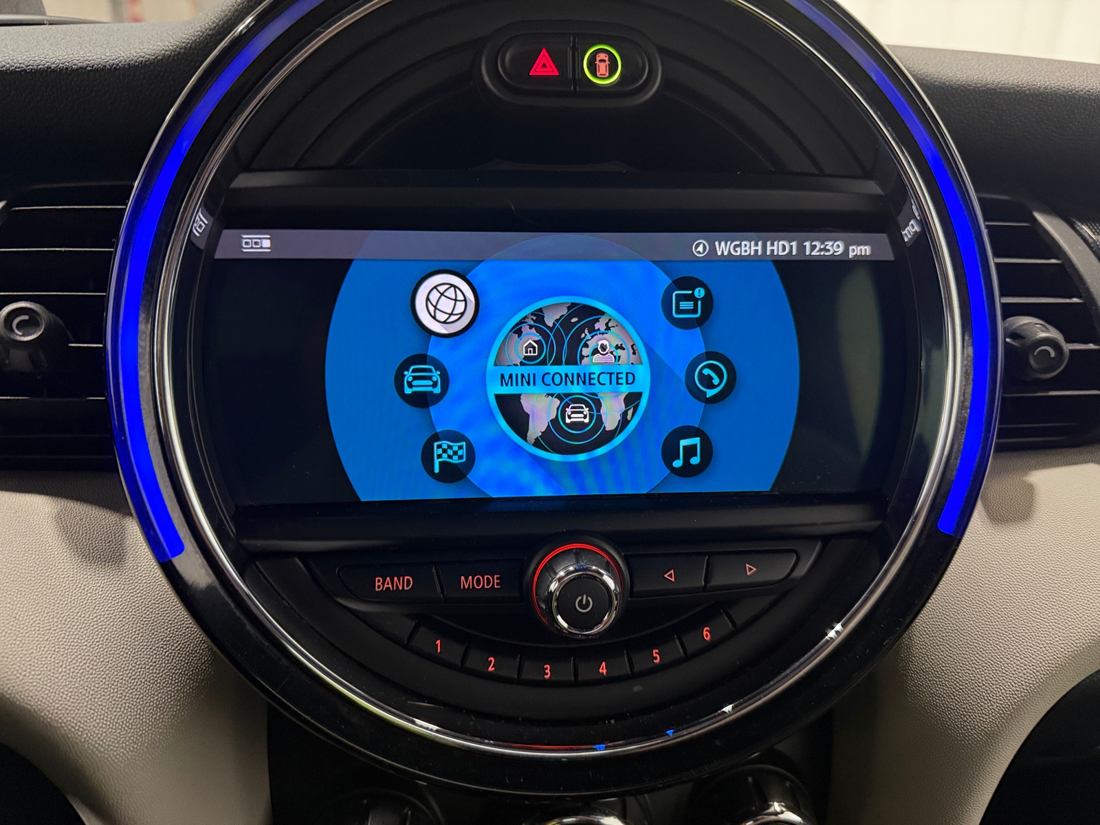 Thumbnail: 2019 MINI Cooper Convertible - 3