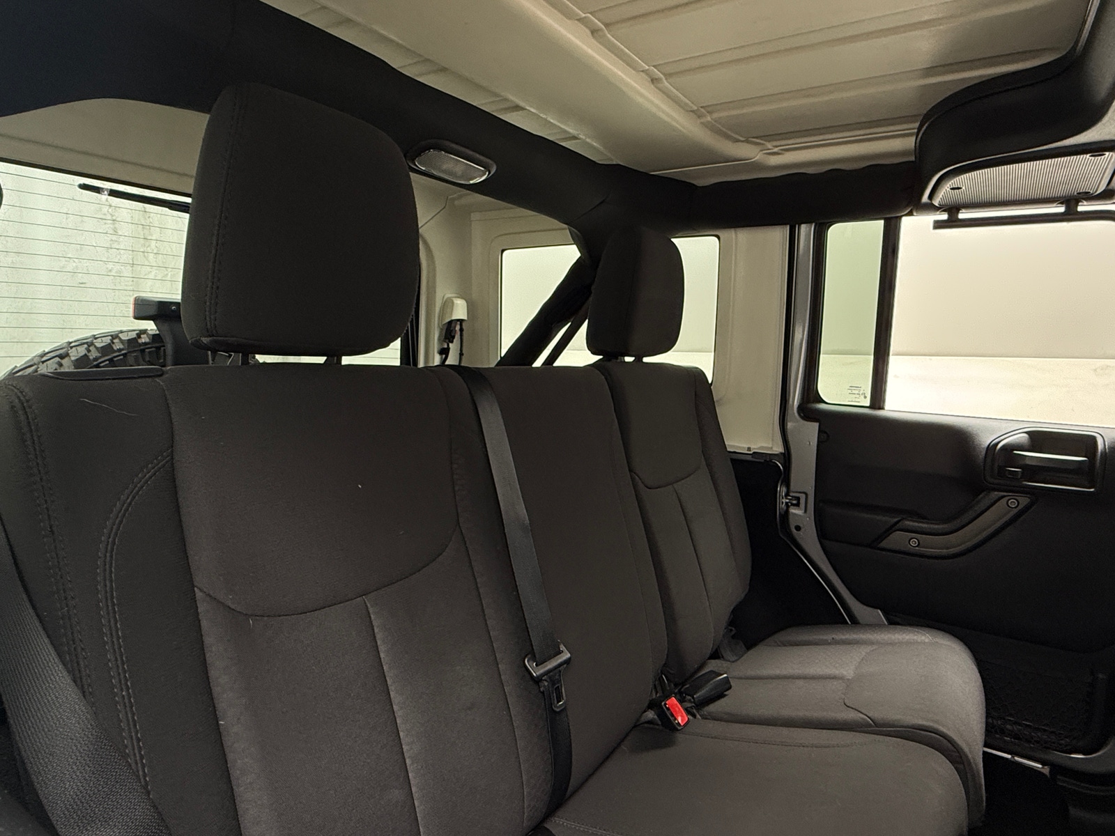Thumbnail: 2017 Jeep Wrangler - 6