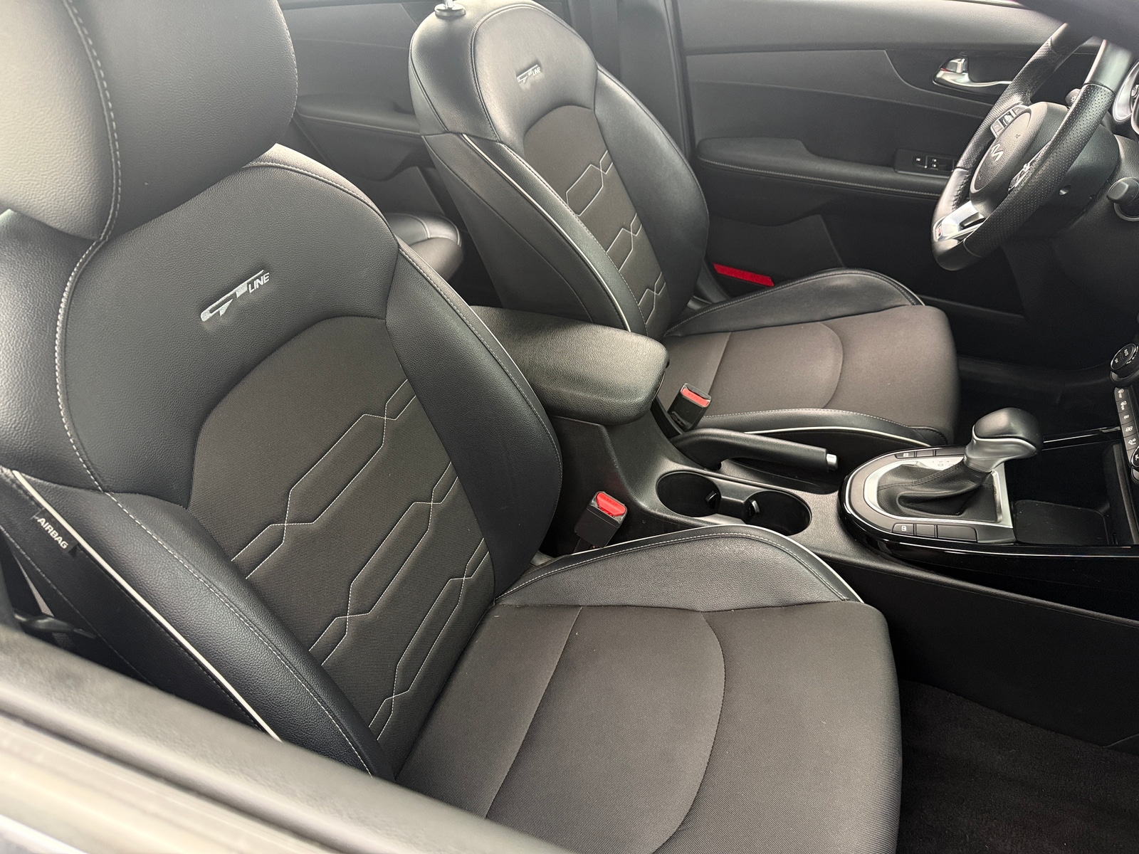 Thumbnail: 2023 Kia Forte - 2