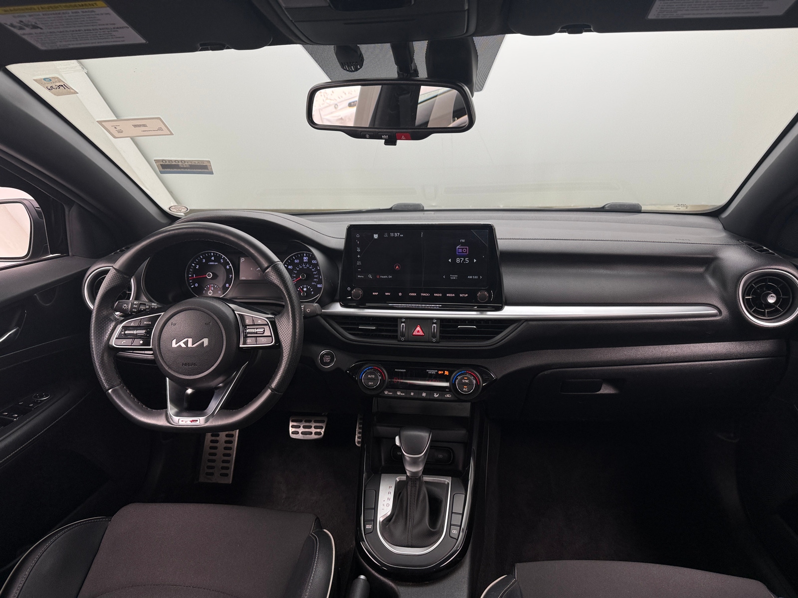 Thumbnail: 2023 Kia Forte - 3