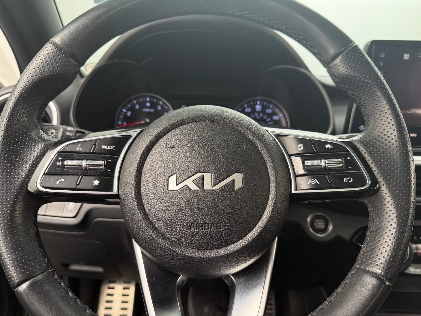 Thumbnail: 2023 Kia Forte - 5