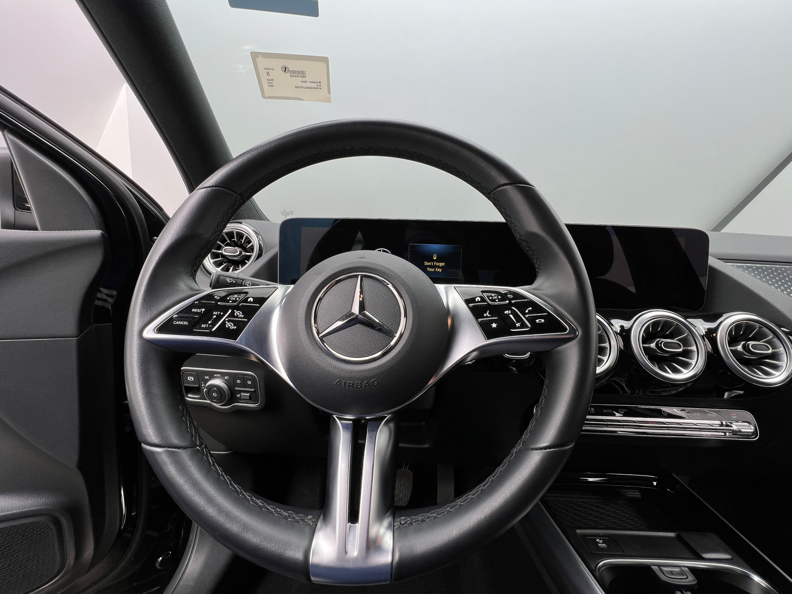Thumbnail: 2025 Mercedes-Benz GLA - 4