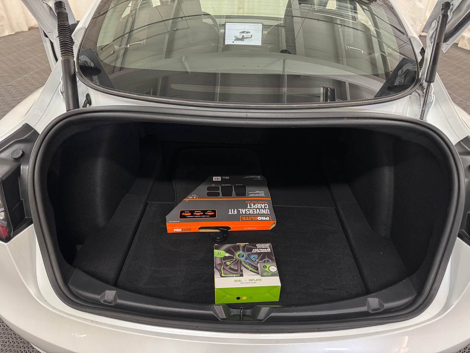 Thumbnail: 2023 Tesla Model 3 - 5