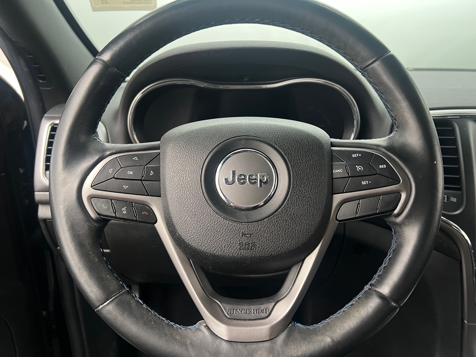 Thumbnail: 2018 Jeep Grand Cherokee - 5