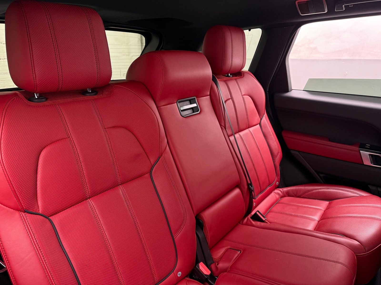Thumbnail: 2016 Land Rover Range Rover Sport - 5