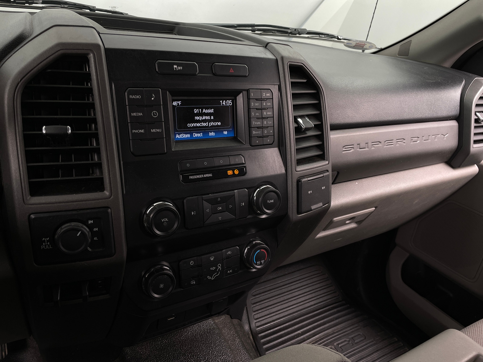 Thumbnail: 2019 Ford Econoline - 4
