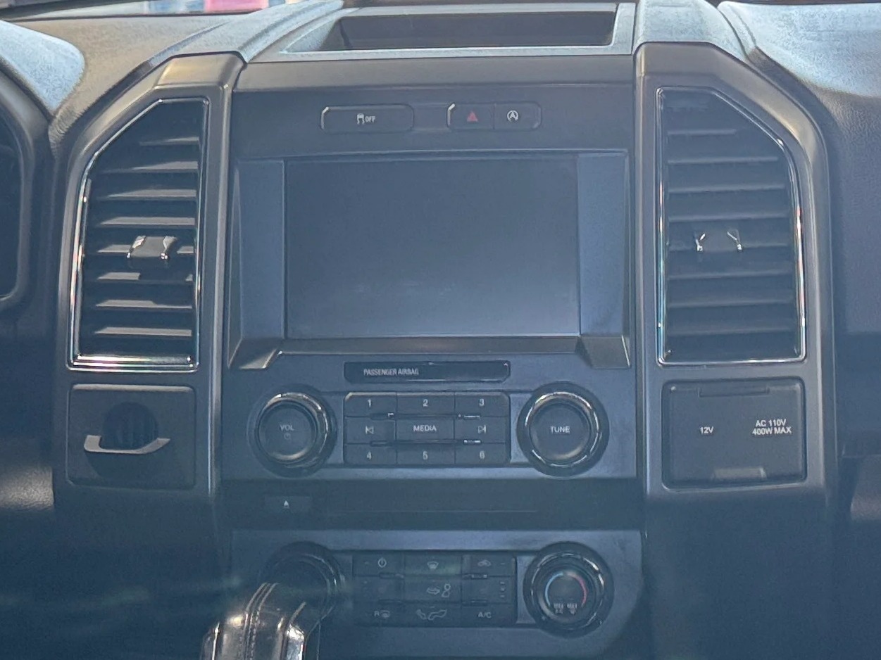 Thumbnail: 2018 Ford Econoline - 4