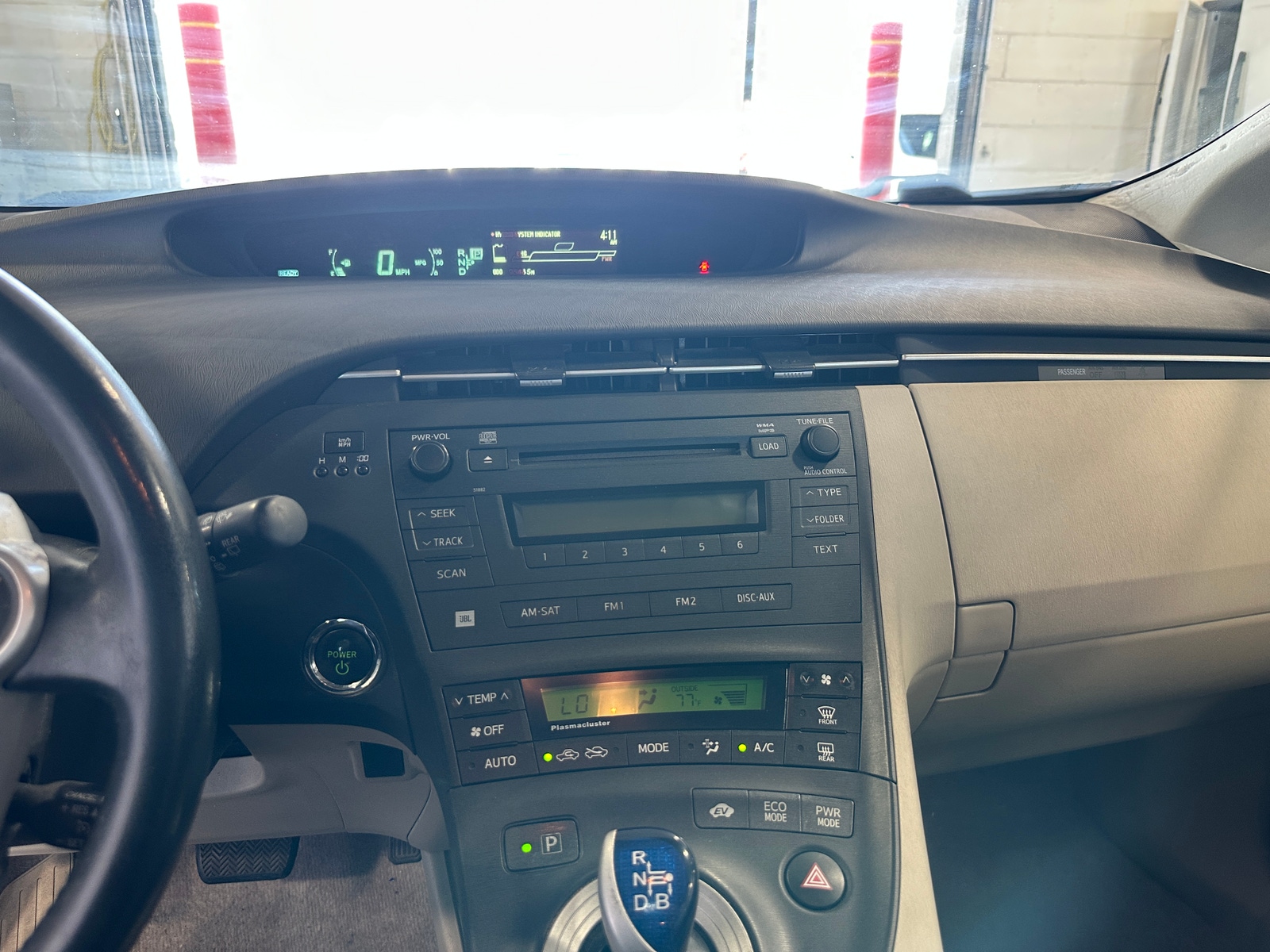 Thumbnail: 2011 Toyota Prius - 4