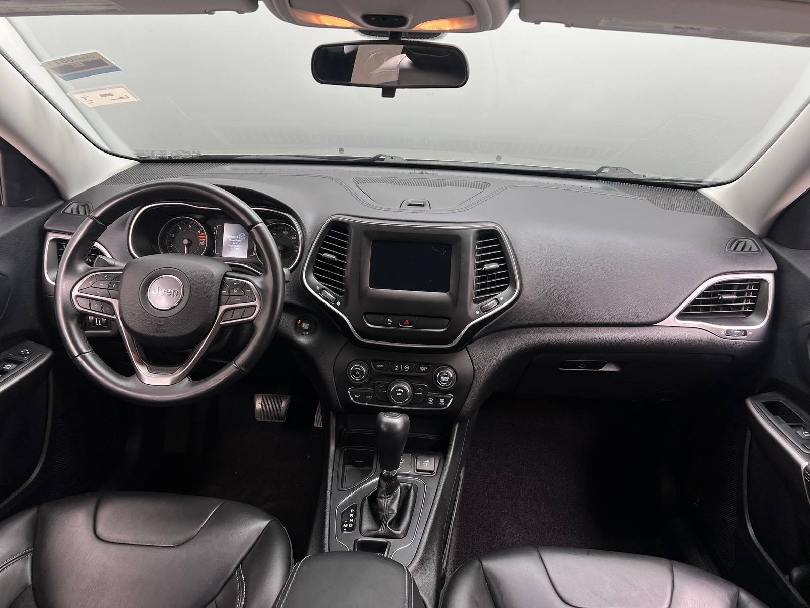 Thumbnail: 2019 Jeep Cherokee - 3