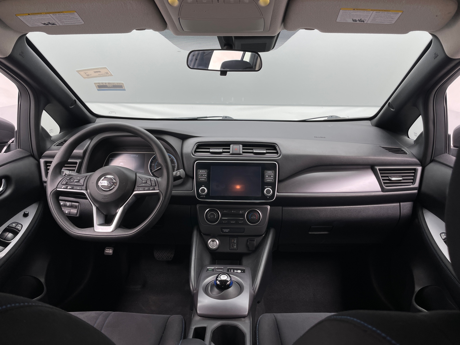 Thumbnail: 2022 Nissan Leaf - 3