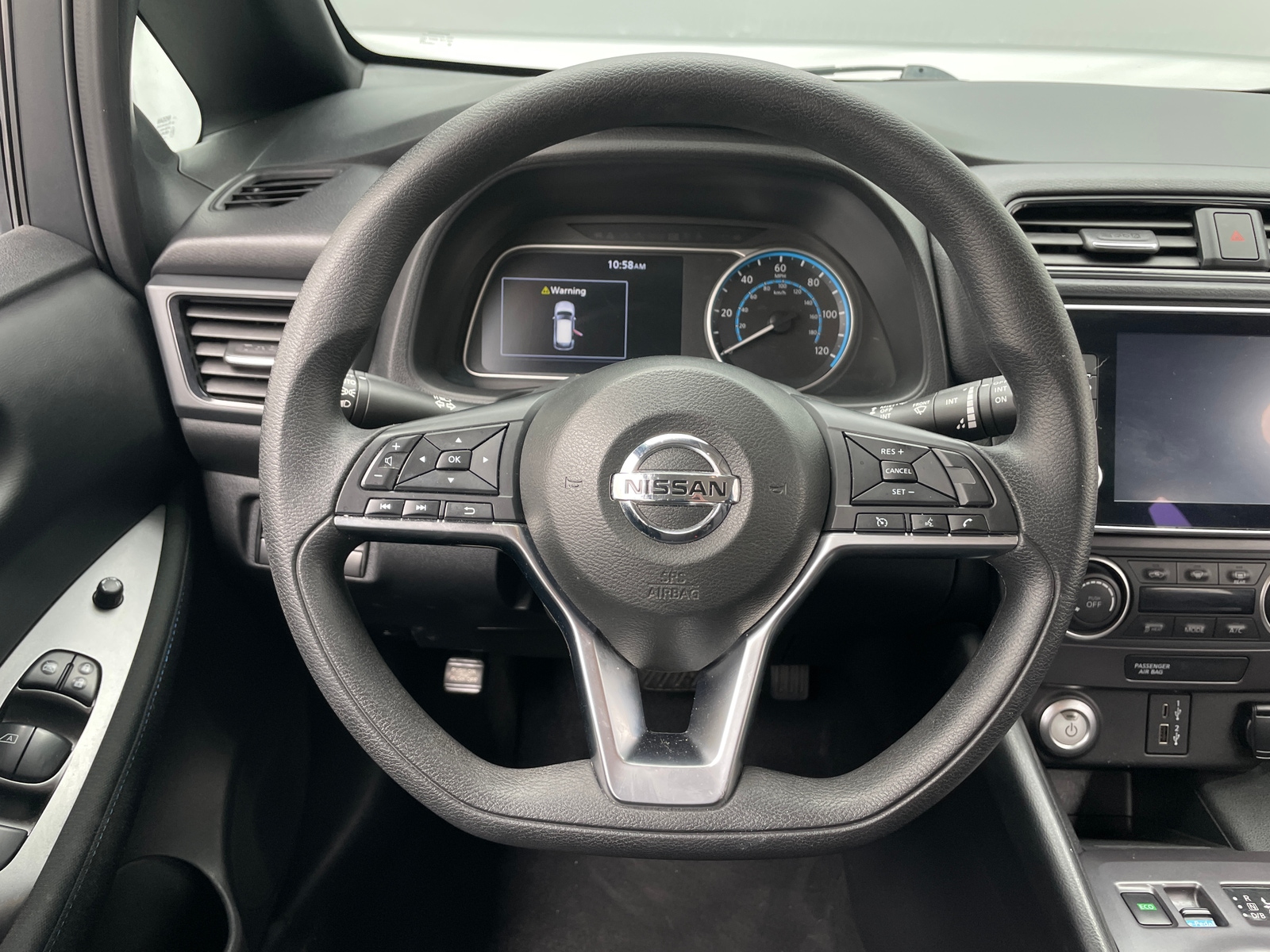 Thumbnail: 2022 Nissan Leaf - 5