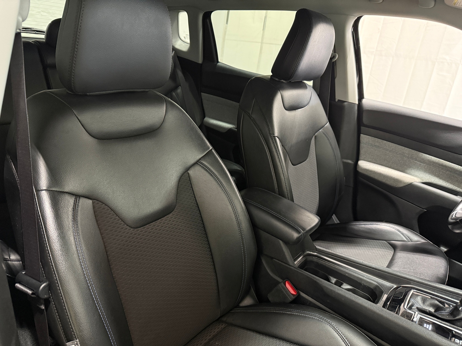 Thumbnail: 2022 Jeep Compass - 2