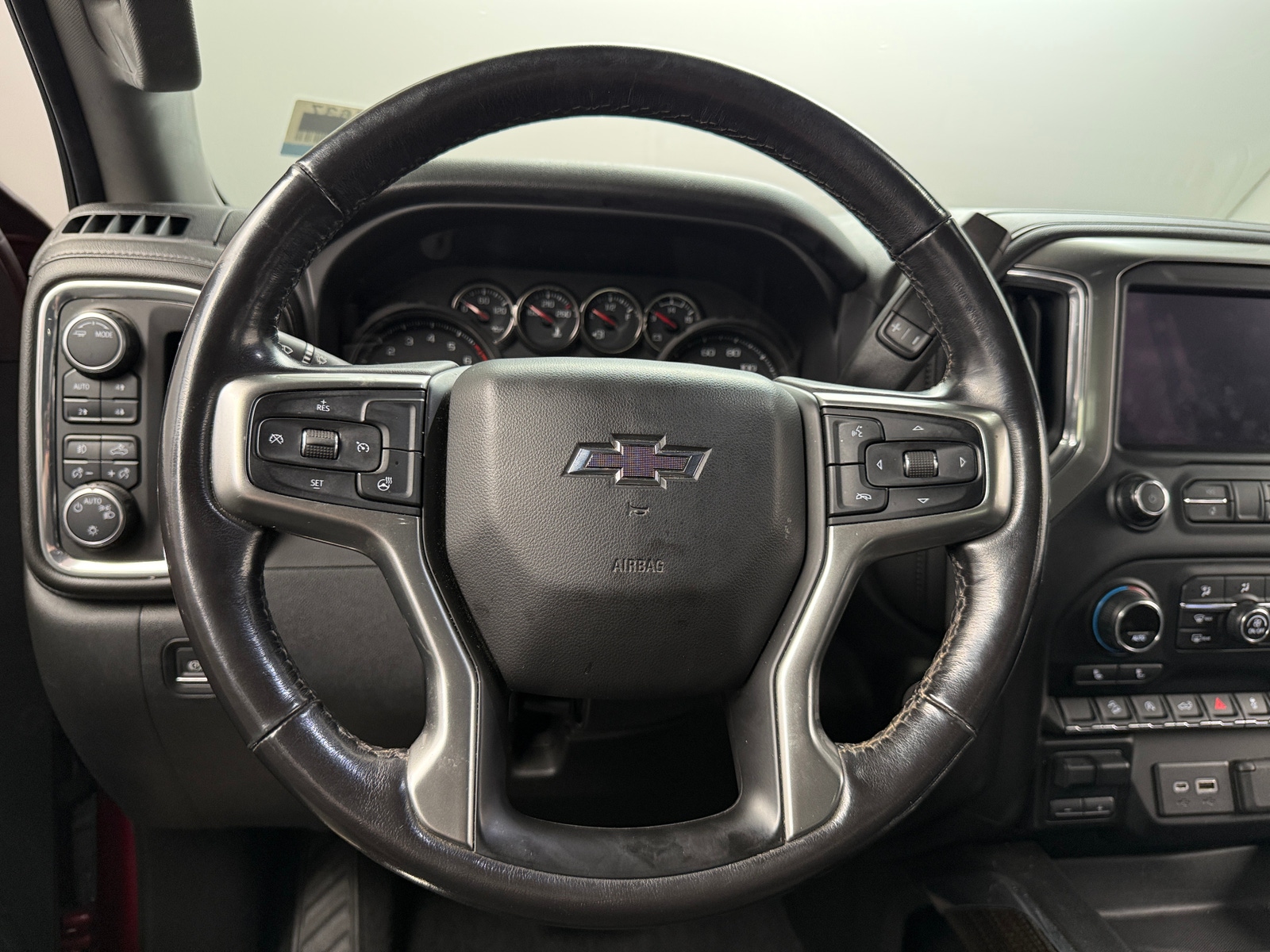 Thumbnail: 2020 Chevrolet Silverado 1500 - 5