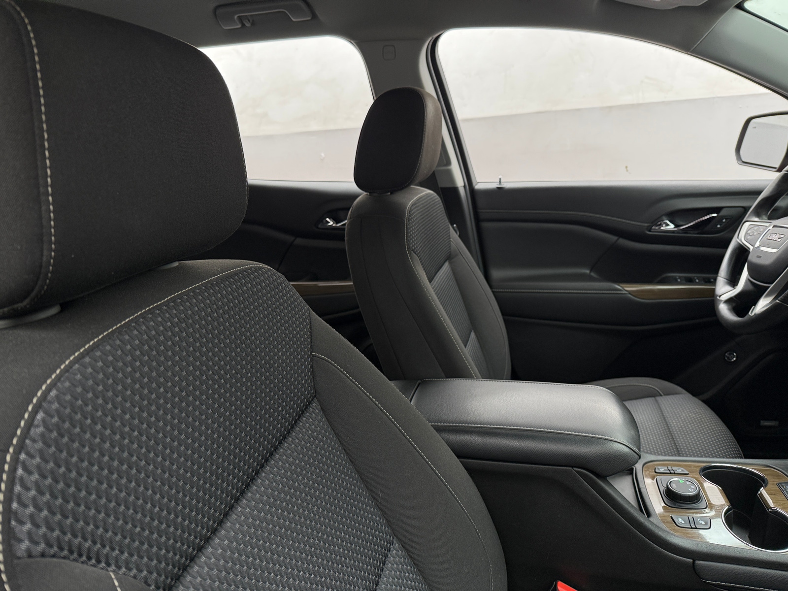 Thumbnail: 2023 GMC Acadia - 2