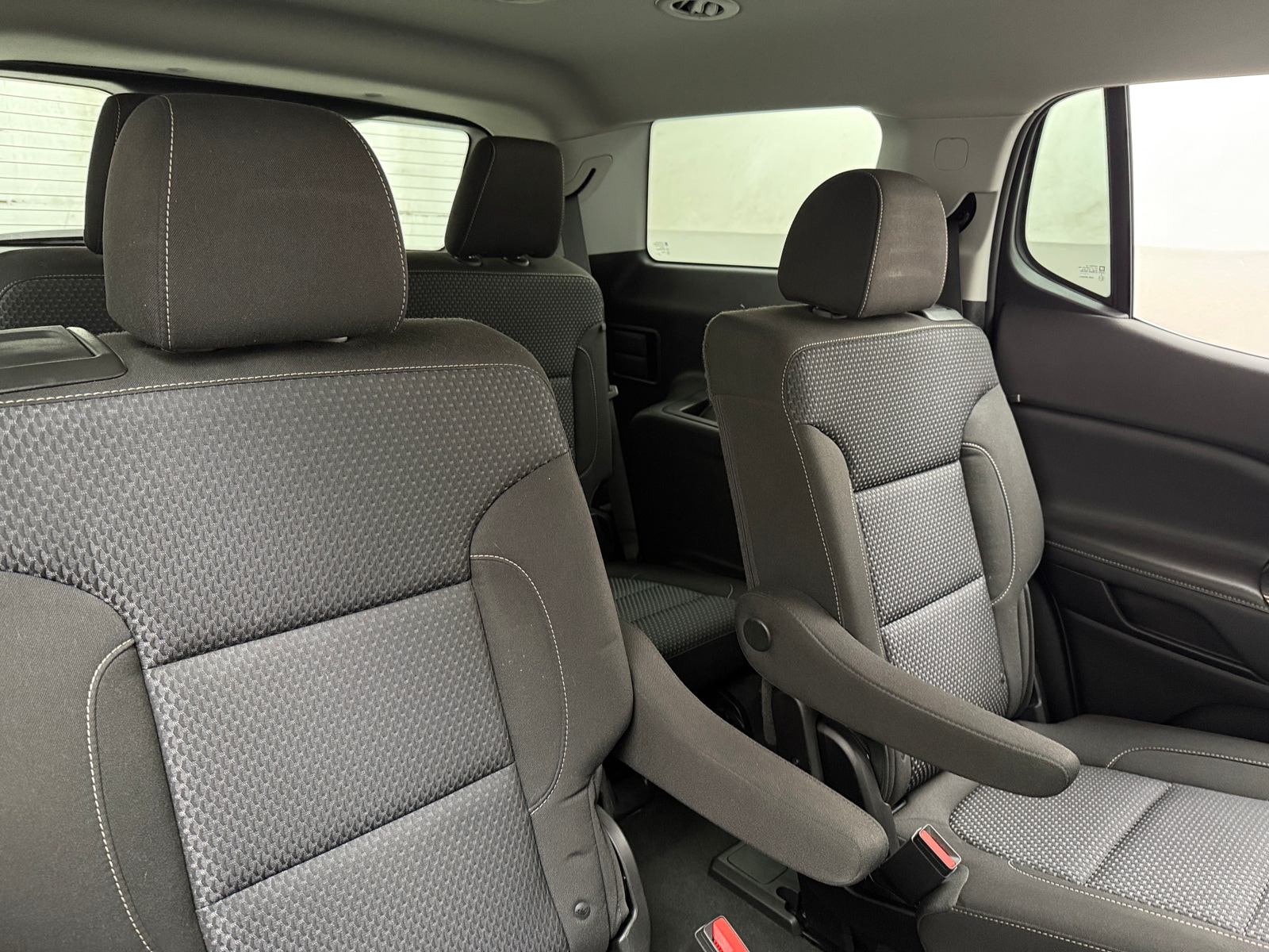 Thumbnail: 2023 GMC Acadia - 6