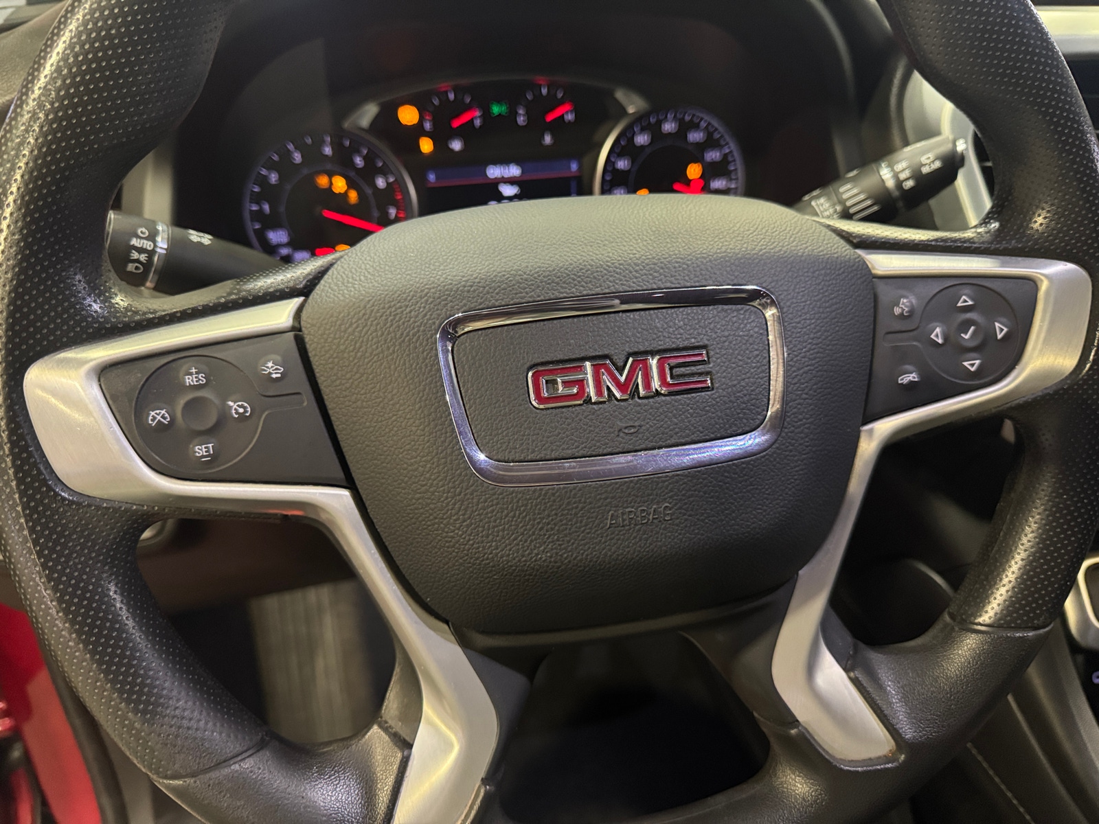 Thumbnail: 2023 GMC Acadia - 5