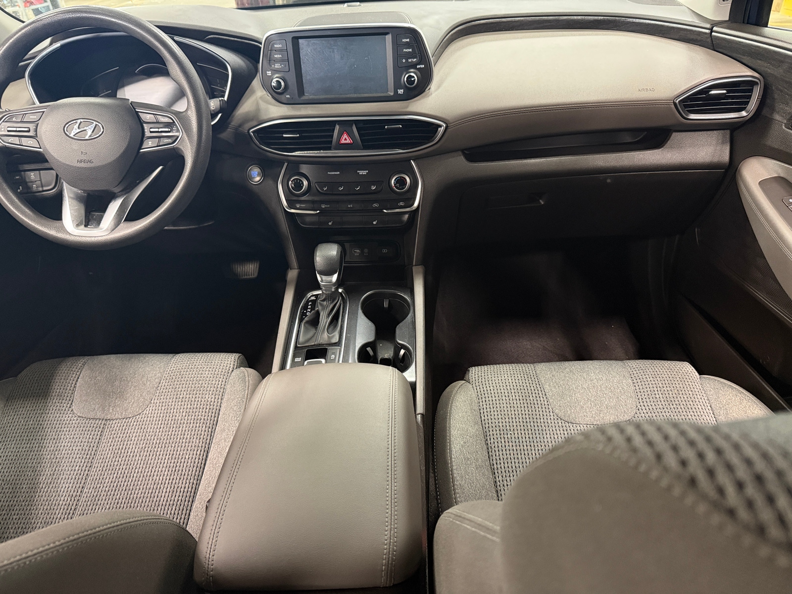 Thumbnail: 2019 Hyundai Santa Fe - 3