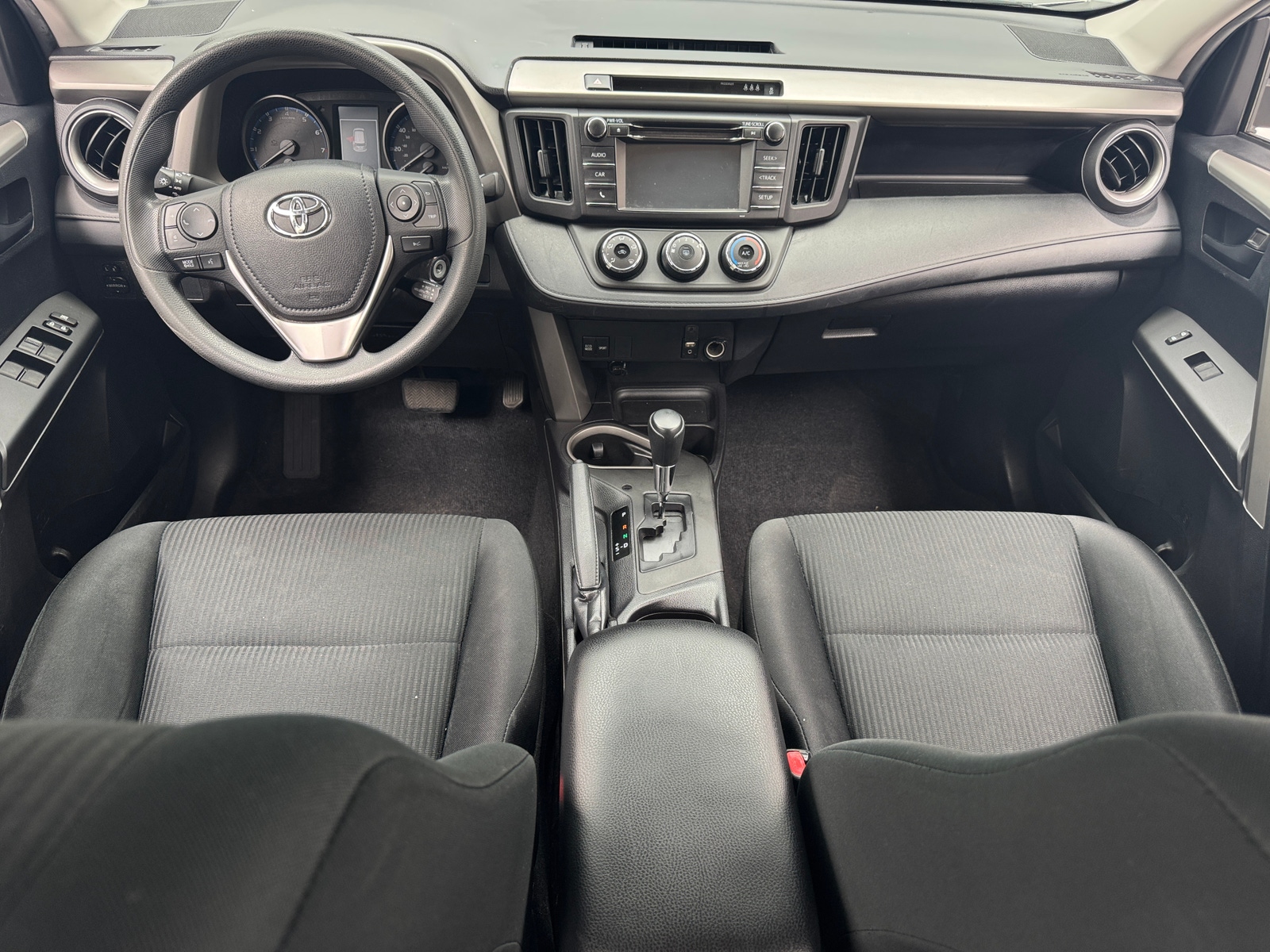 Thumbnail: 2017 Toyota RAV4 - 3