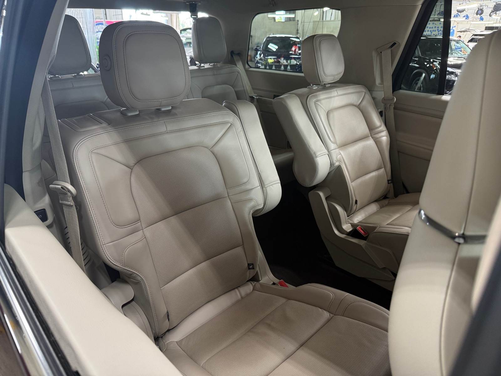 Thumbnail: 2019 Lincoln Navigator - 5