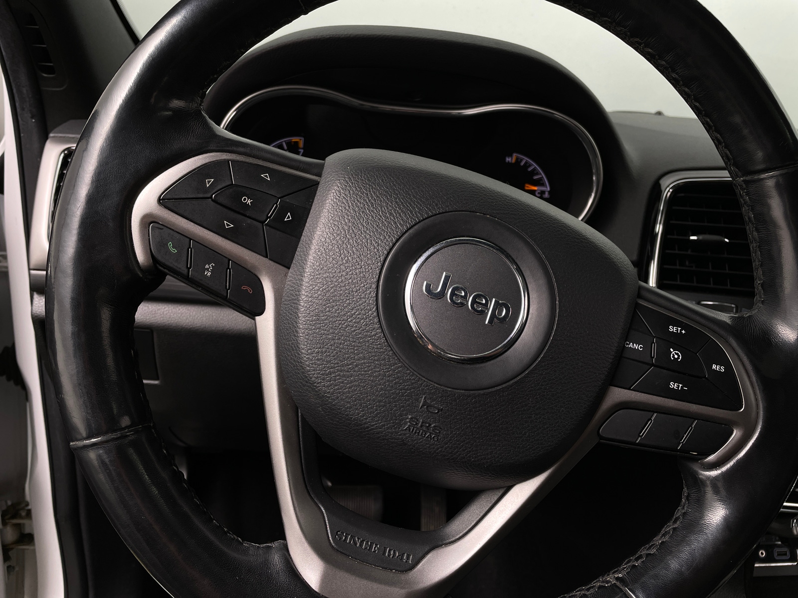 Thumbnail: 2019 Jeep Grand Cherokee - 5