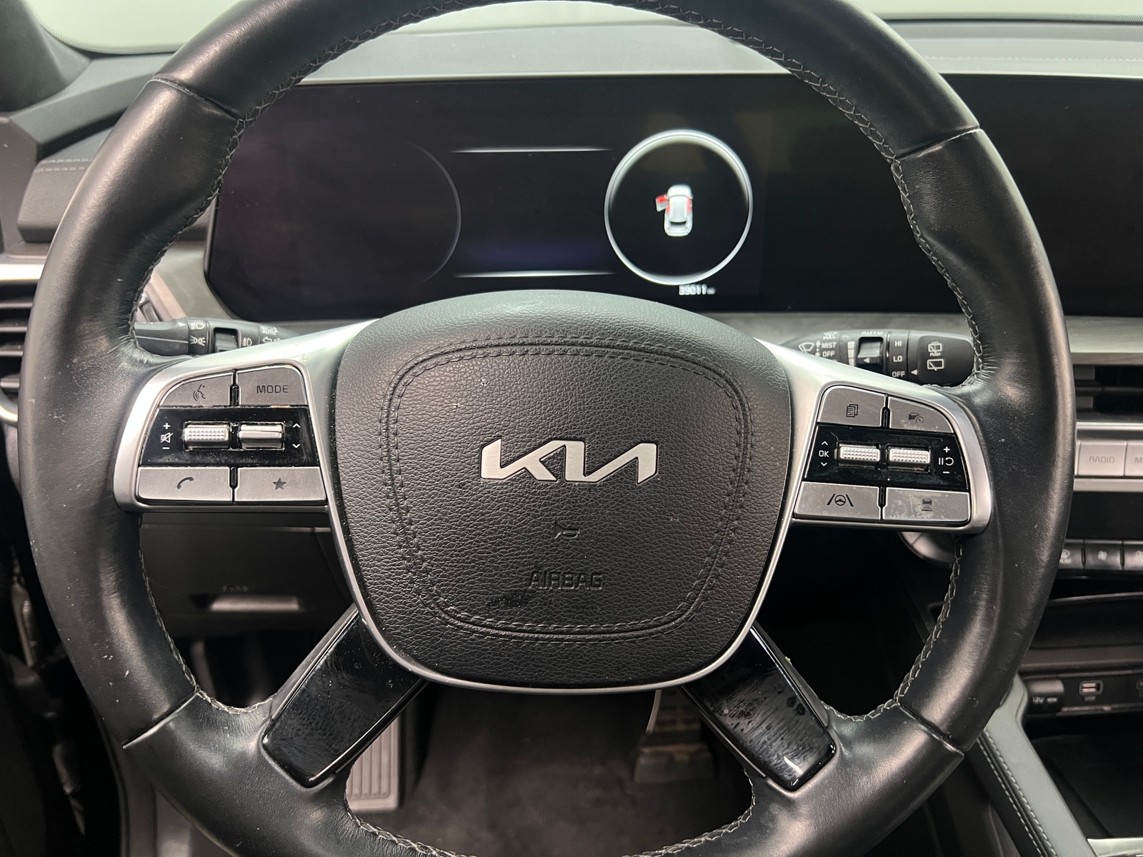 Thumbnail: 2023 Kia Telluride - 4