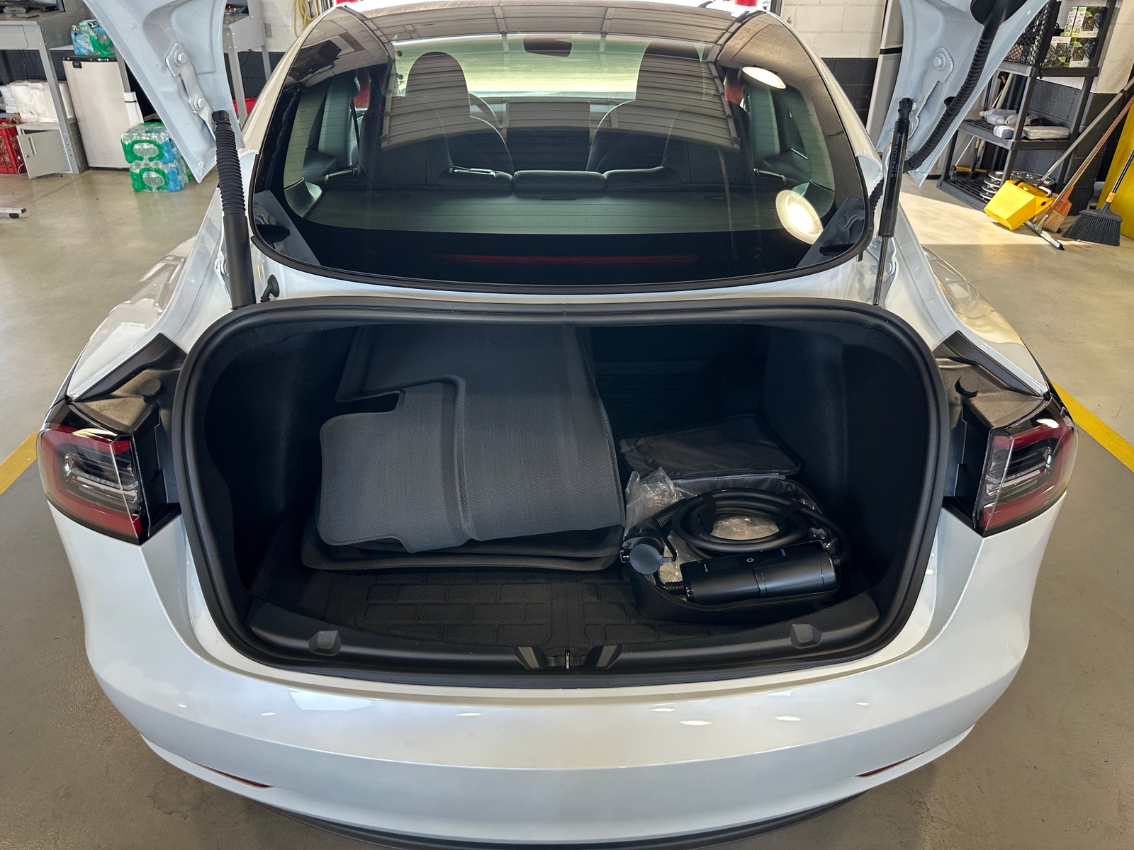 Thumbnail: 2023 Tesla Model 3 - 6