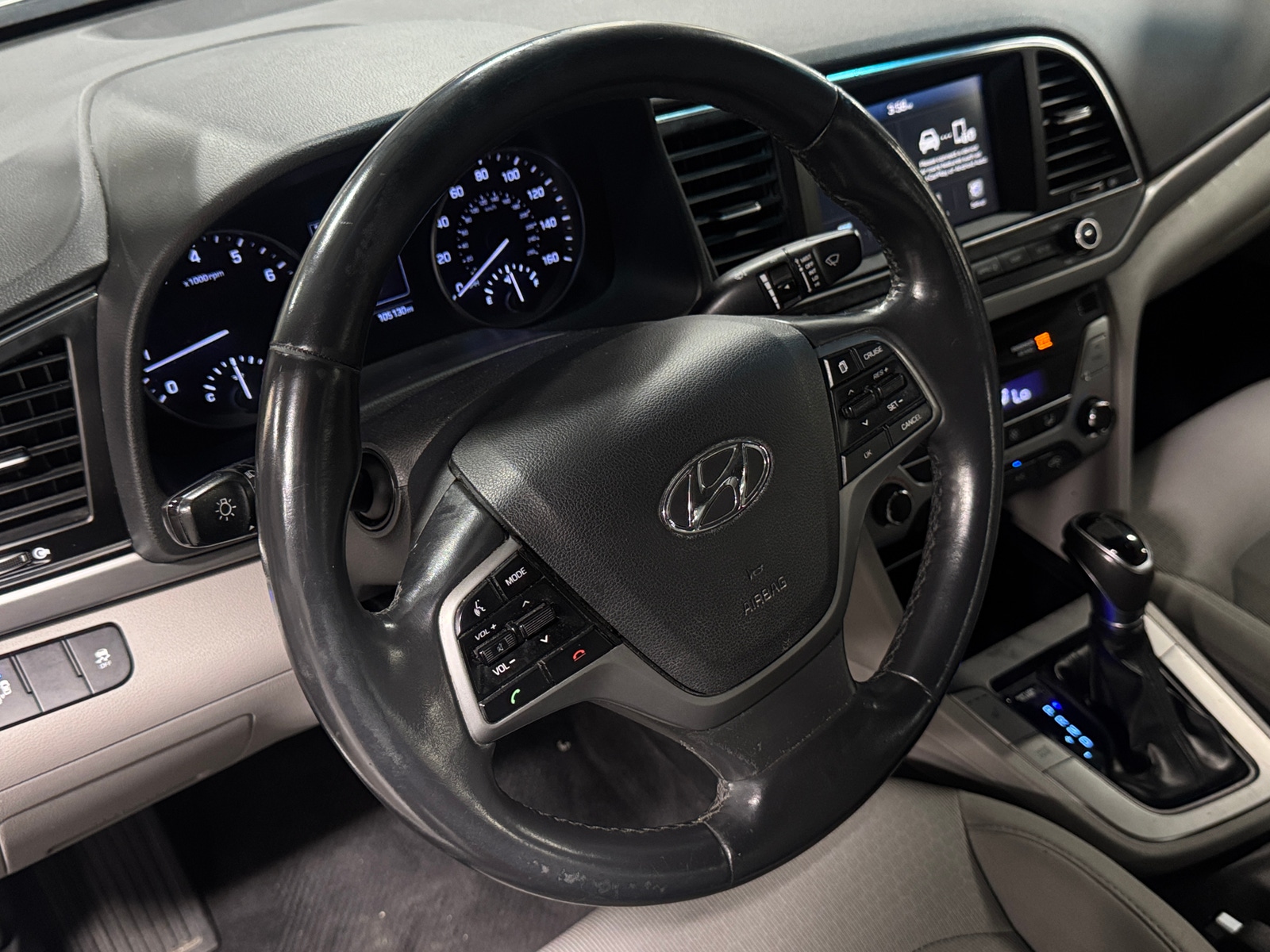 Thumbnail: 2017 Hyundai Elantra - 5