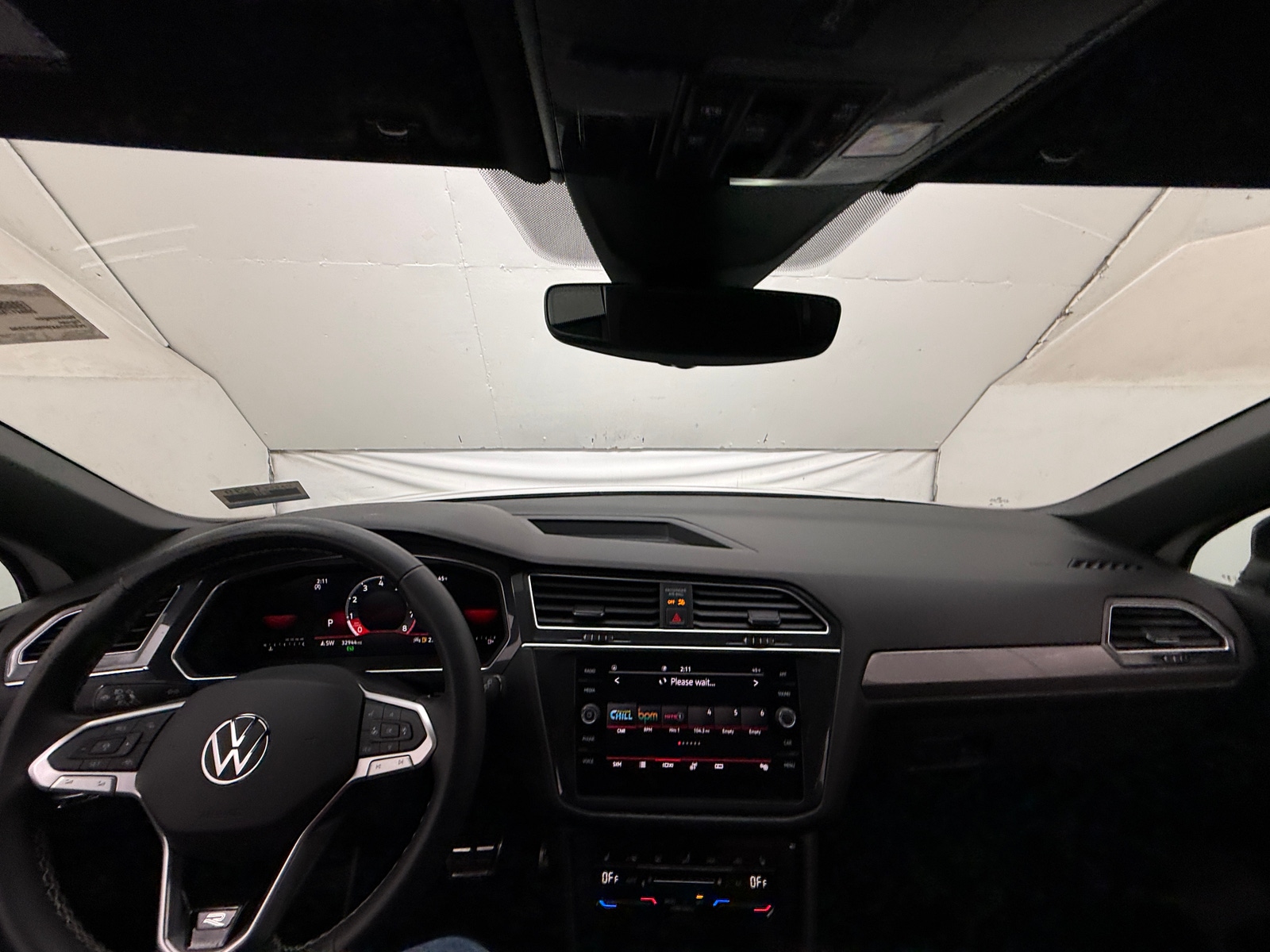 Thumbnail: 2023 Volkswagen Tiguan - 2