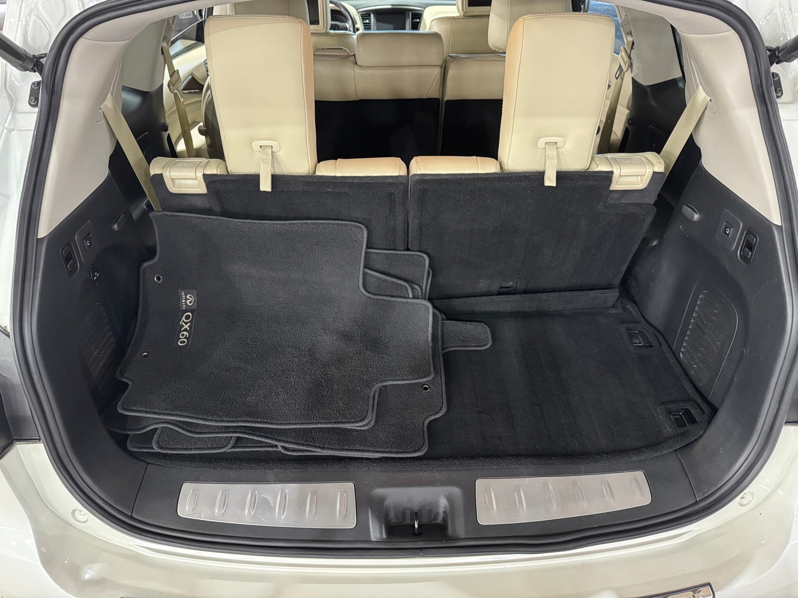 Thumbnail: 2019 INFINITI QX60 - 6