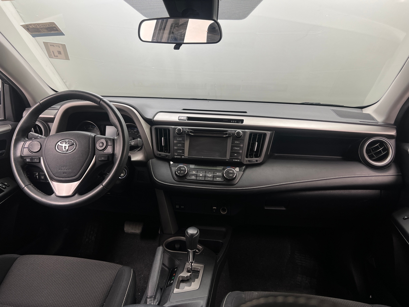 Thumbnail: 2017 Toyota RAV4 - 3