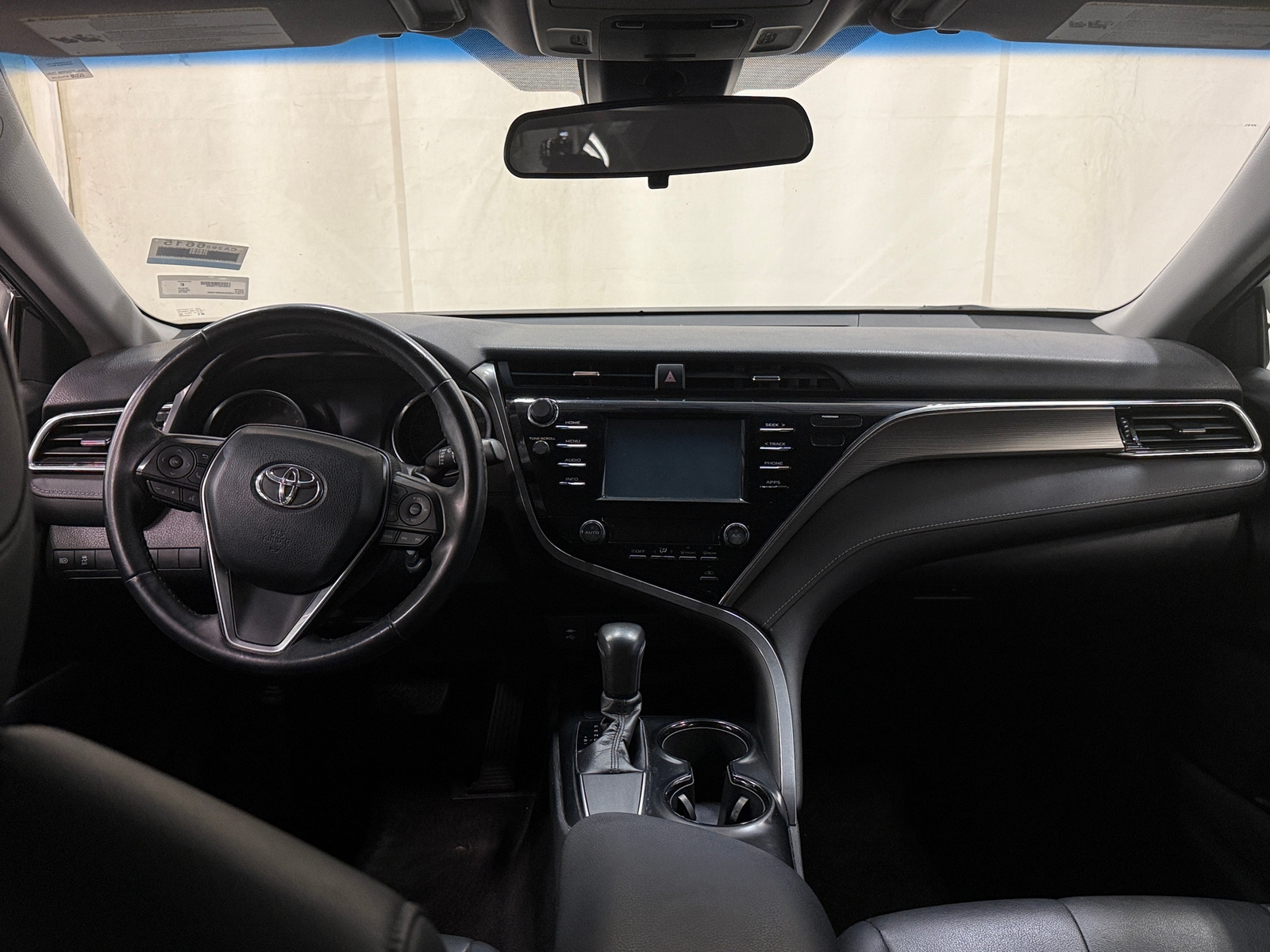 Thumbnail: 2018 Toyota Camry - 3