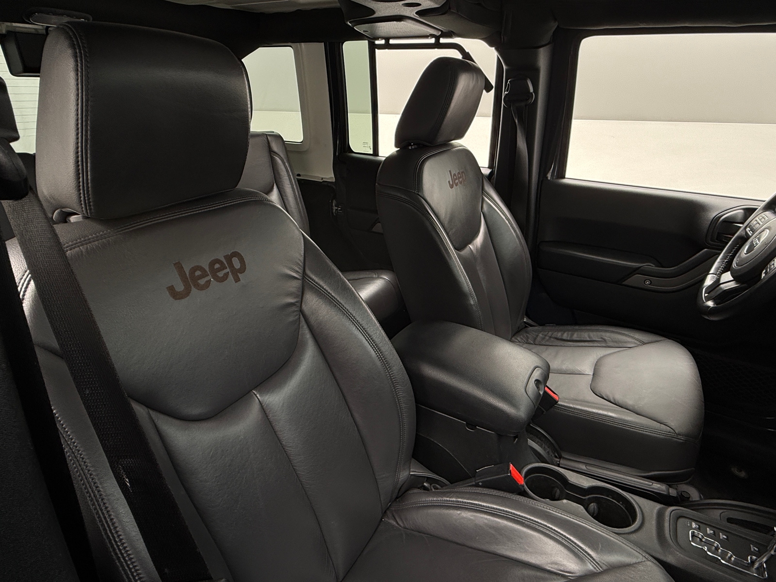 Thumbnail: 2017 Jeep Wrangler - 2