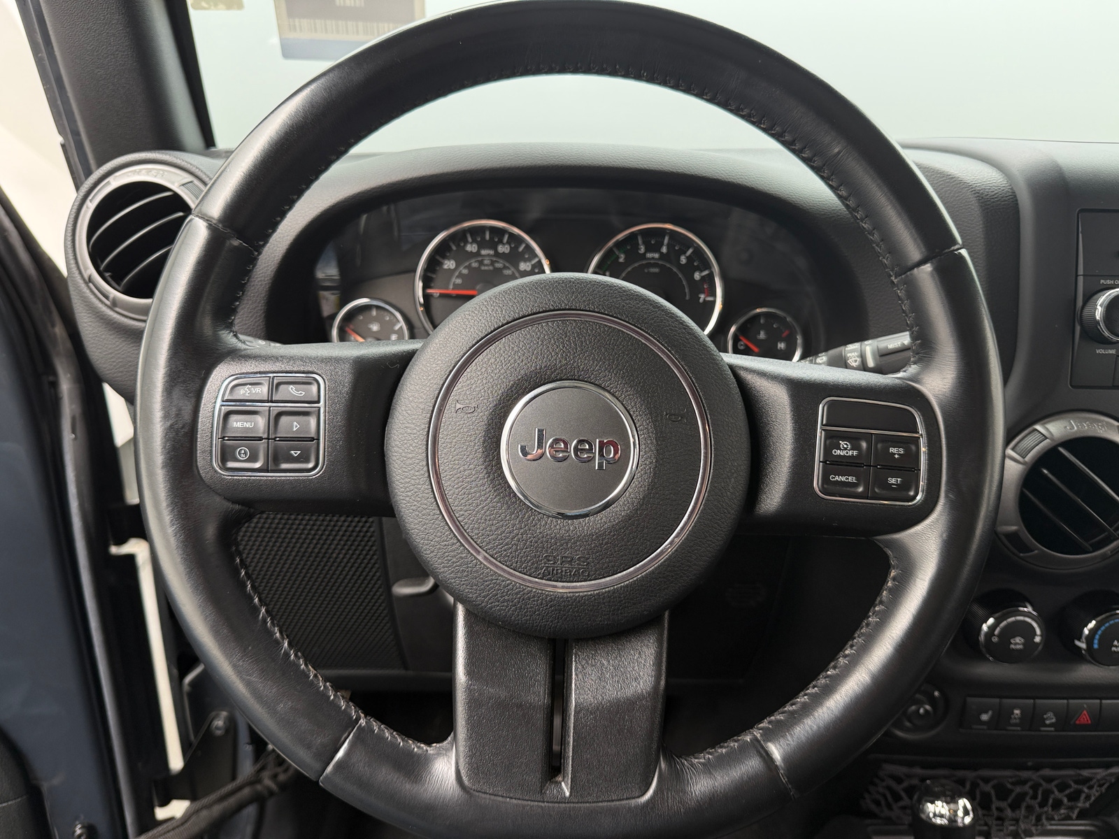Thumbnail: 2017 Jeep Wrangler - 5