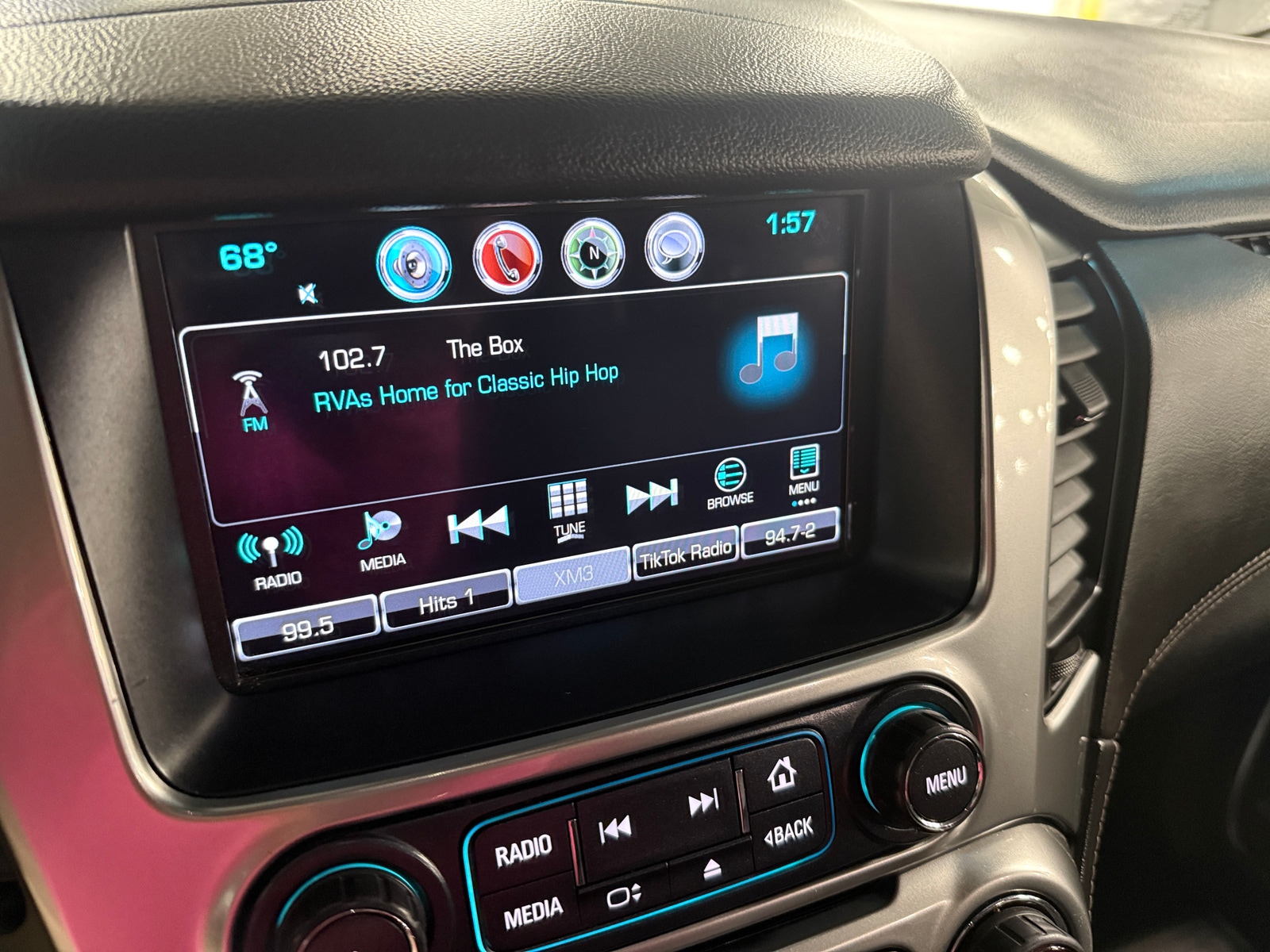 Thumbnail: 2020 Chevrolet Tahoe - 3