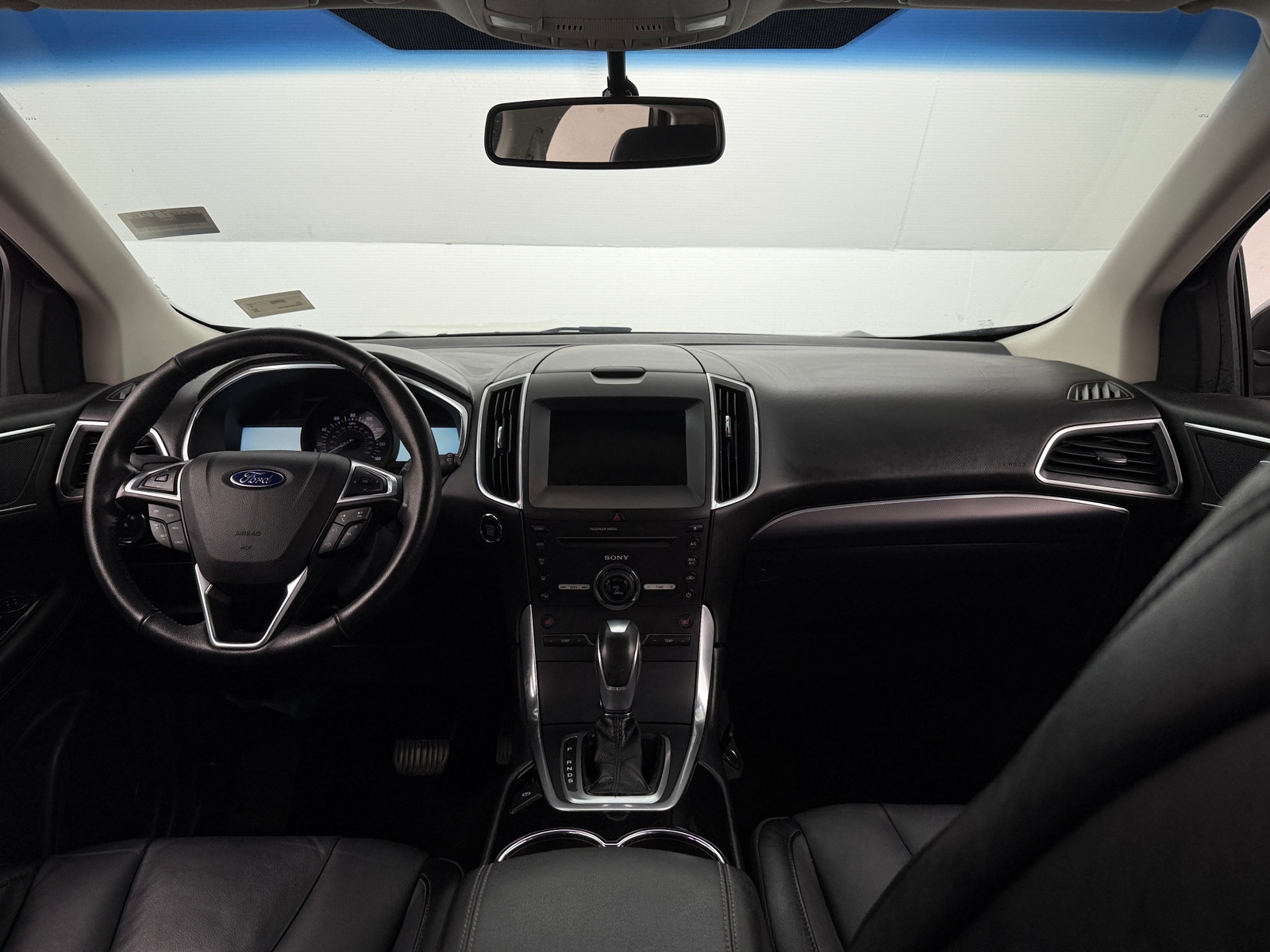 Thumbnail: 2016 Ford Edge - 2