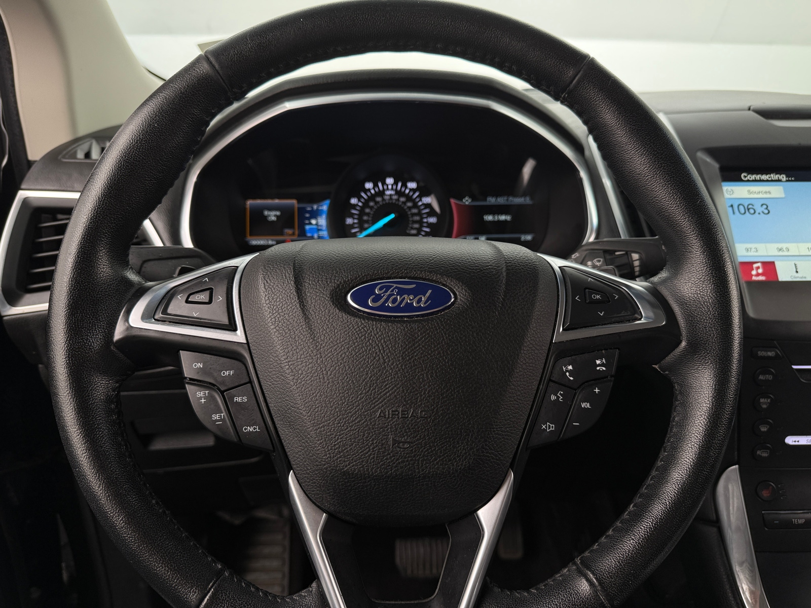 Thumbnail: 2016 Ford Edge - 4