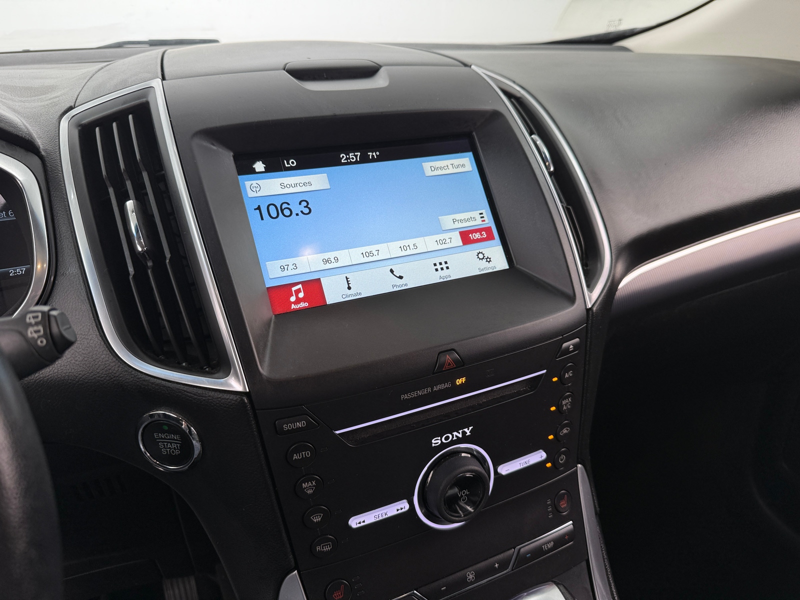 Thumbnail: 2016 Ford Edge - 3