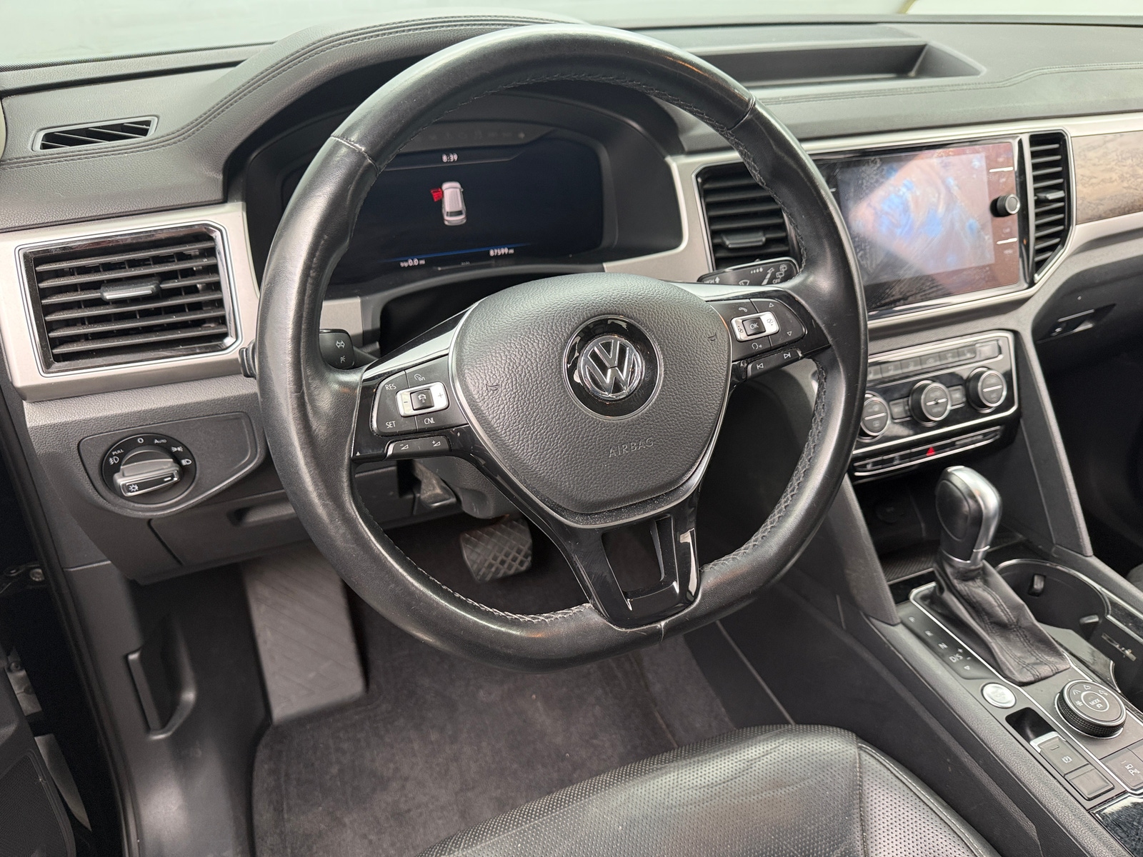 Thumbnail: 2018 Volkswagen Atlas - 4