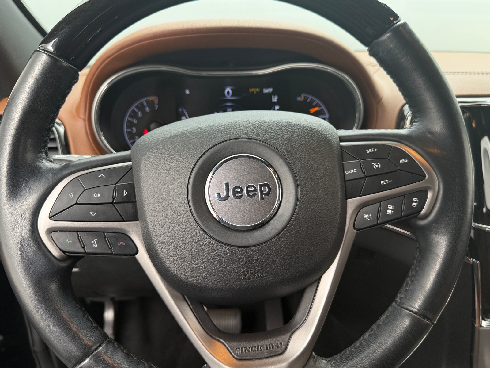 Thumbnail: 2021 Jeep Grand Cherokee - 4