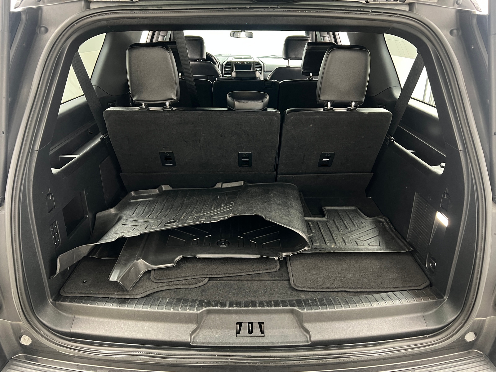 Thumbnail: 2021 Ford Expedition MAX - 6