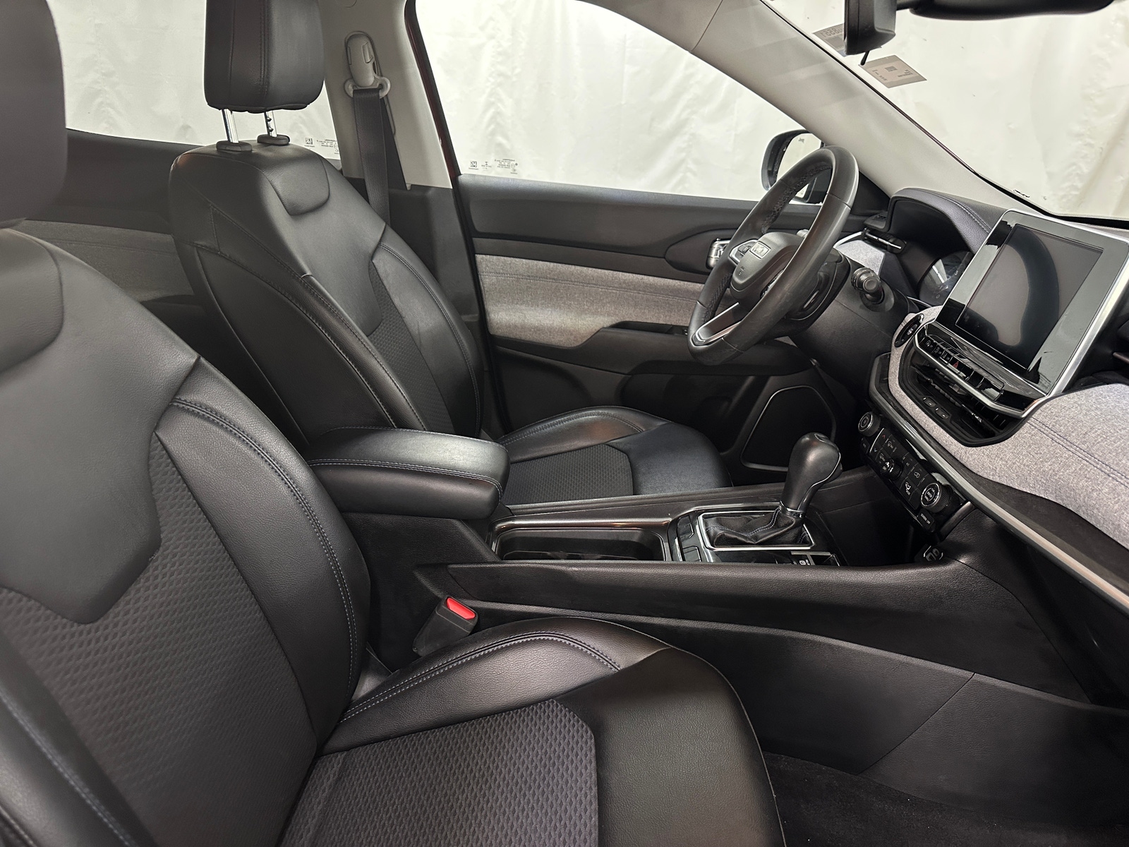 Thumbnail: 2022 Jeep Compass - 2