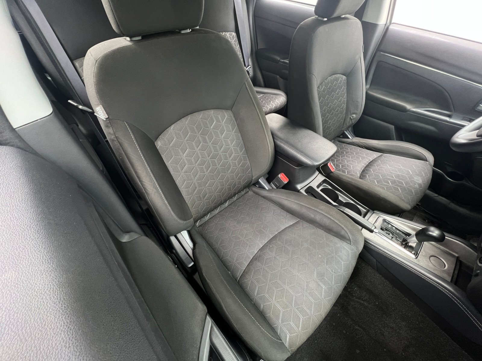 Thumbnail: 2021 Mitsubishi Outlander Sport - 2