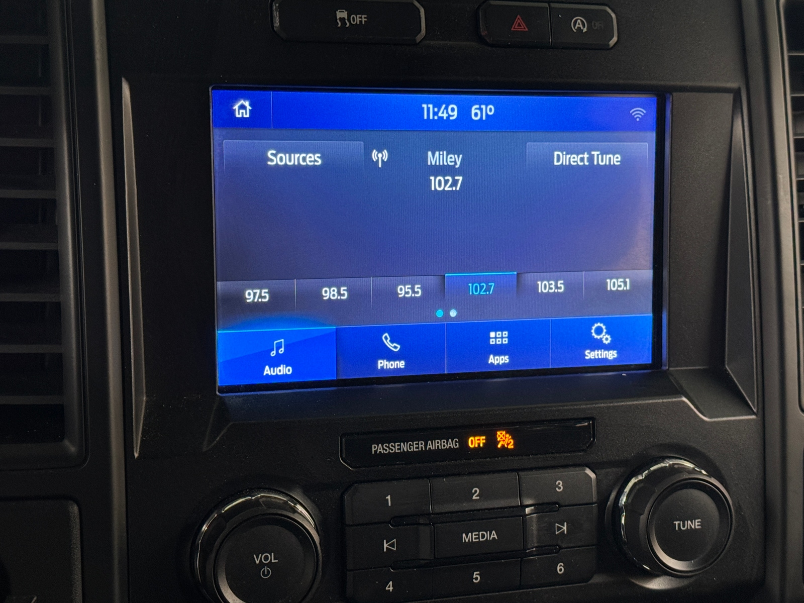 Thumbnail: 2019 Ford Econoline - 4