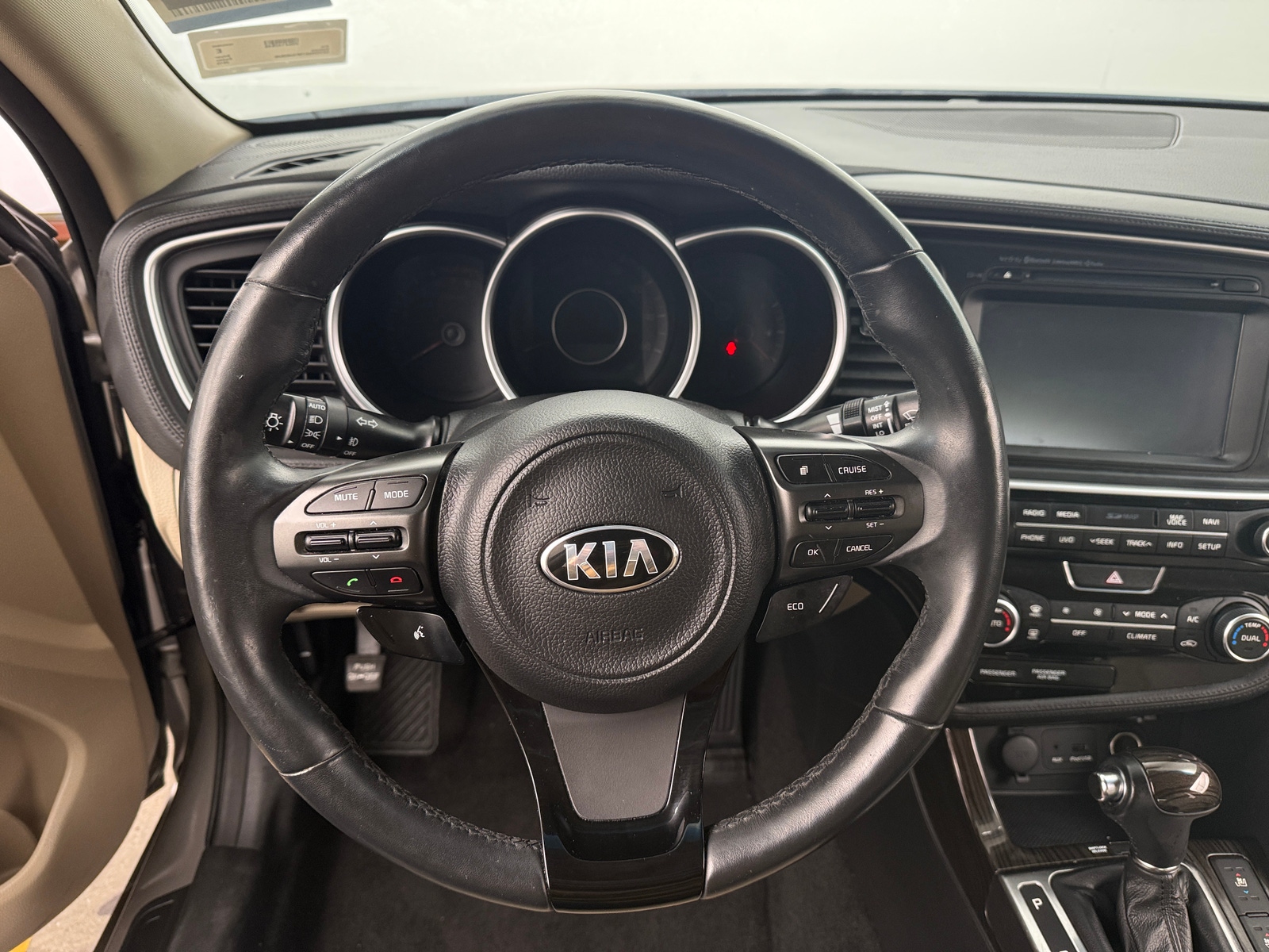 Thumbnail: 2015 Kia Optima - 4