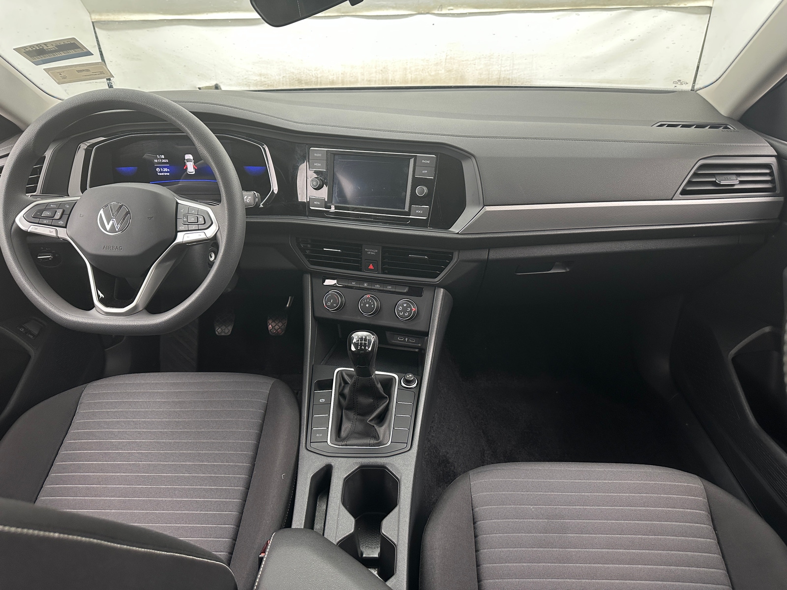 Thumbnail: 2023 Volkswagen Jetta - 3